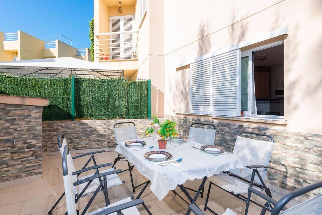 Puerto Alcudia Villa: Poolside Retreat Near * Port de Alcudia (Mallorca)